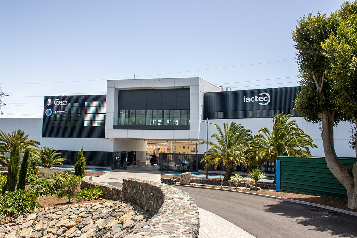At_Tenerife_2020_1001